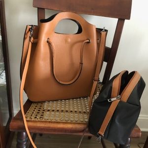 Markese Large Leather Tote w Crossbody Strap & bag